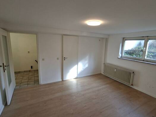 Wohnung zur Miete 350 € 1,5 Zimmer 40 m² Bauschlott Neulingen 75245