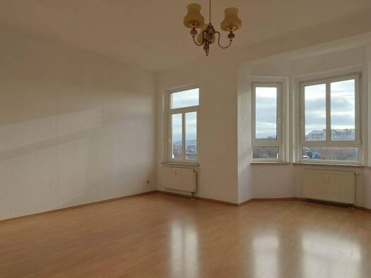 Wohnung zum Kauf 78.000 € 3 Zimmer 75 m² 3. Geschoss Stadtmitte Plauen 08523