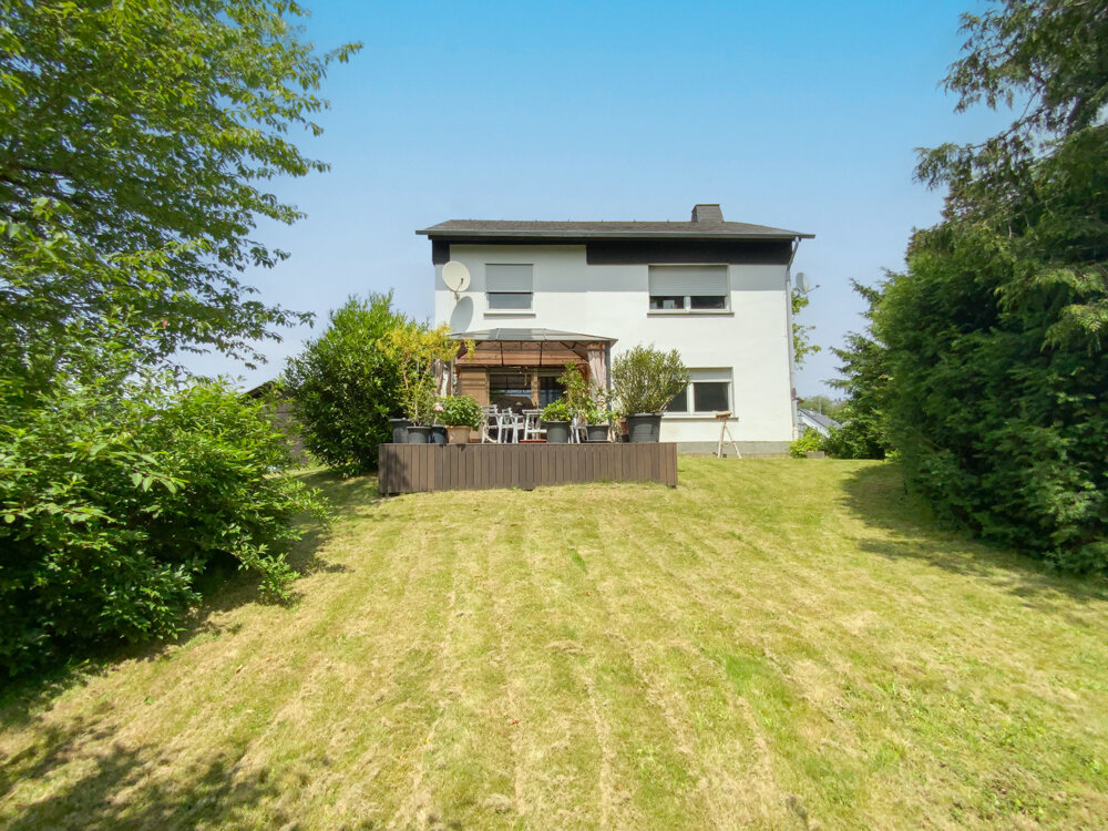 Einfamilienhaus zum Kauf 293.000 € 3,5 Zimmer 119 m²<br/>Wohnfläche 865 m²<br/>Grundstück 31.12.2024<br/>Verfügbarkeit Egenroth Heidenrod 65321