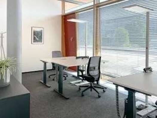 Bürofläche zur Miete provisionsfrei 48 m² Bürofläche teilbar ab 15 m² Bahnhofsplatz Rüsselsheim Rüsselsheim am Main 65428