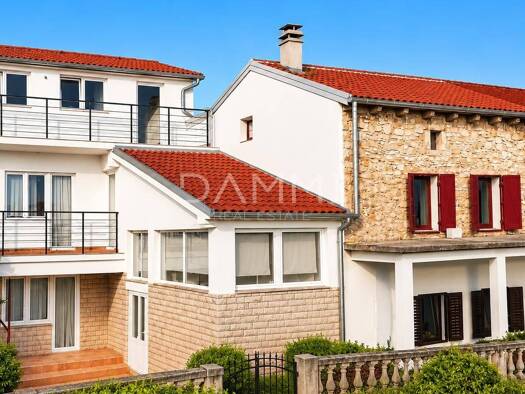 Reihenhaus zum Kauf 369.000 € 4 Zimmer 300 m² Svetvinčenat 52342