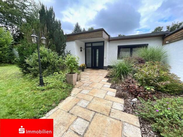 Bungalow zum Kauf 410.000 € 9 Zimmer 355 m² 3.672 m² Grundstück Langenhain Wehretal 37287