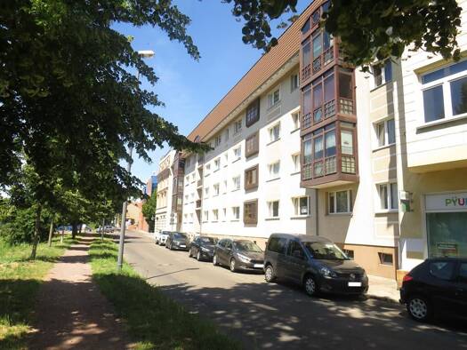 Wohnung zur Miete 391 € 3 Zimmer 57,1 m² 1. Geschoss frei ab 16.09.2026 Ratswall 11 C Bitterfeld Bitterfeld-Wolfen 06749