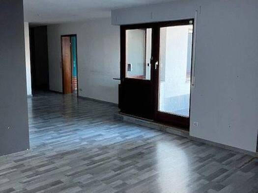 Penthouse zum Kauf 360.000 € 3,5 Zimmer 104,9 m² 2. Geschoss frei ab sofort Böblingen 71032