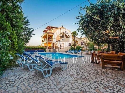 Haus zum Kauf 950.000 € 7 Zimmer 400 m² Luka