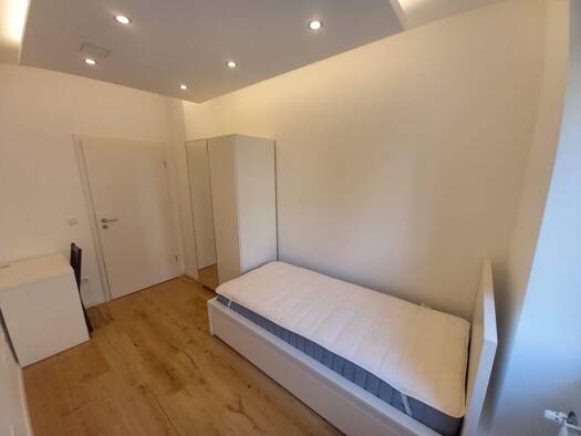 Wohnung zur Miete 470 € 1 Zimmer 10 m² Geschoss EG/4 frei ab sofort Bebelstraße 55 West Stuttgart 70193
