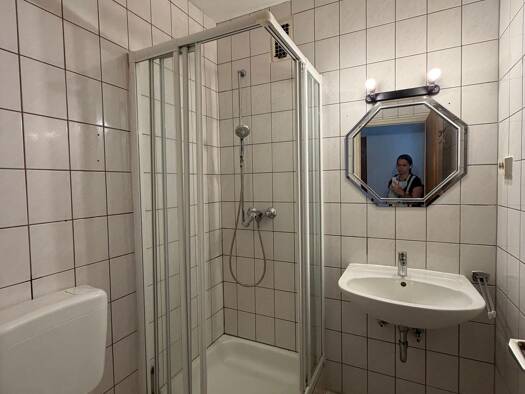 Wohnung zur Miete 300 € 1 Zimmer 30 m² 3. Geschoss frei ab sofort Skalleystraße 1 Dudweiler Dudweiler 66125