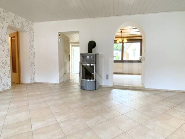 Einfamilienhaus zum Kauf 225.000 € 5 Zimmer 135,2 m² 849 m² Grundstück Am Storchennest 33 Weißenfels 06667