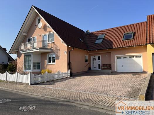 Mehrfamilienhaus zum Kauf 590.000 € 9 Zimmer 226 m² 846 m² Grundstück Waigolshausen Waigolshausen 97534