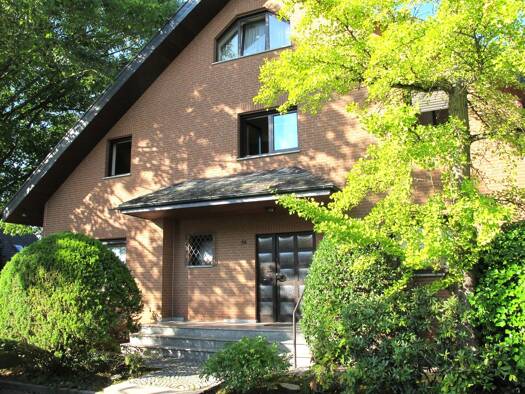 Einfamilienhaus zum Kauf 1.080.000 € 8 Zimmer 251 m² 480 m² Grundstück frei ab 01.05.2026 Kriftel 65830