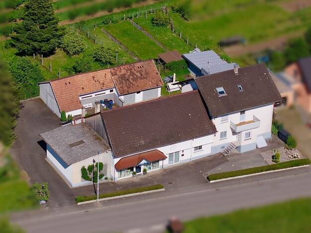 Haus zum Kauf 800.000 € 7 Zimmer 200 m² 2.103 m² Grundstück Oberweier Bühl 77815