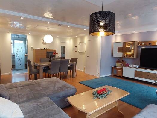 Reihenhaus zum Kauf provisionsfrei 599.000 € 5 Zimmer 168 m² 181 m² Grundstück Heinrich-Böll-Straße 19 Zirndorf 90513