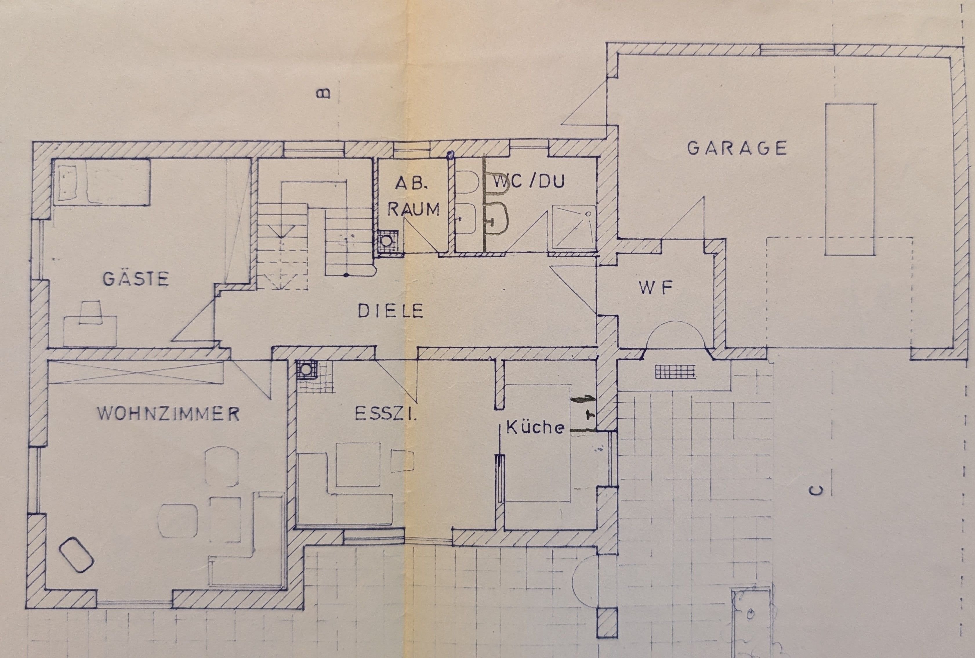 Einfamilienhaus zur Miete 1.550 € 6 Zimmer 133,9 m²<br/>Wohnfläche 712 m²<br/>Grundstück ab sofort<br/>Verfügbarkeit Altenstadt Altenstadt 86972