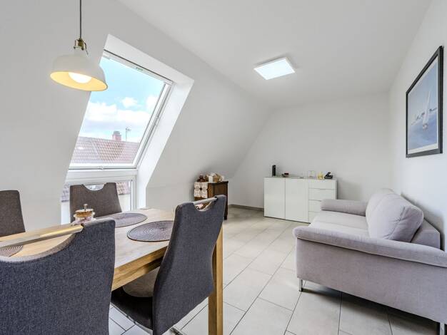 Wohnung zum Kauf 279.000 € 2 Zimmer 43,6 m² 2. Geschoss Zuffenhausen Stuttgart / Zuffenhausen 70435