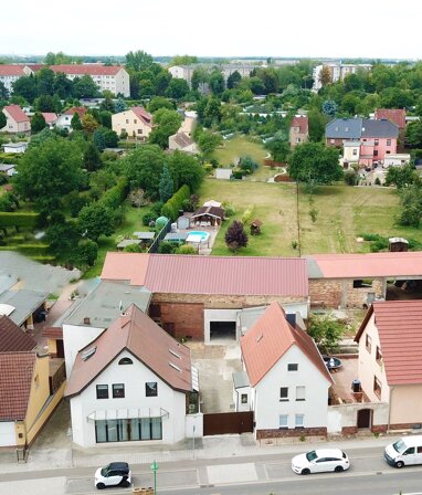 Einfamilienhaus zum Kauf provisionsfrei 480.000 € 11 Zimmer 197 m² 2.800 m² Grundstück Alte Leipziger Straße 14 Bobbau Bitterfeld-Wolfen 06766