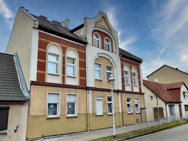 Mehrfamilienhaus zum Kauf 380.000 € 10 Zimmer 220 m² 1.553 m² Grundstück Zehdenick Zehdenick 16792