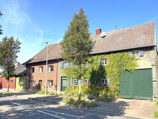 Bauernhaus zum Kauf 495.000 € 2.245 m² Grundstück Wey Jüchen / Wey 41363