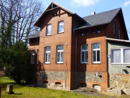 Mehrfamilienhaus zum Kauf provisionsfrei 200.000 € 6 Zimmer 166 m² Bad Liebenwerda Bad Liebenwerda 04924