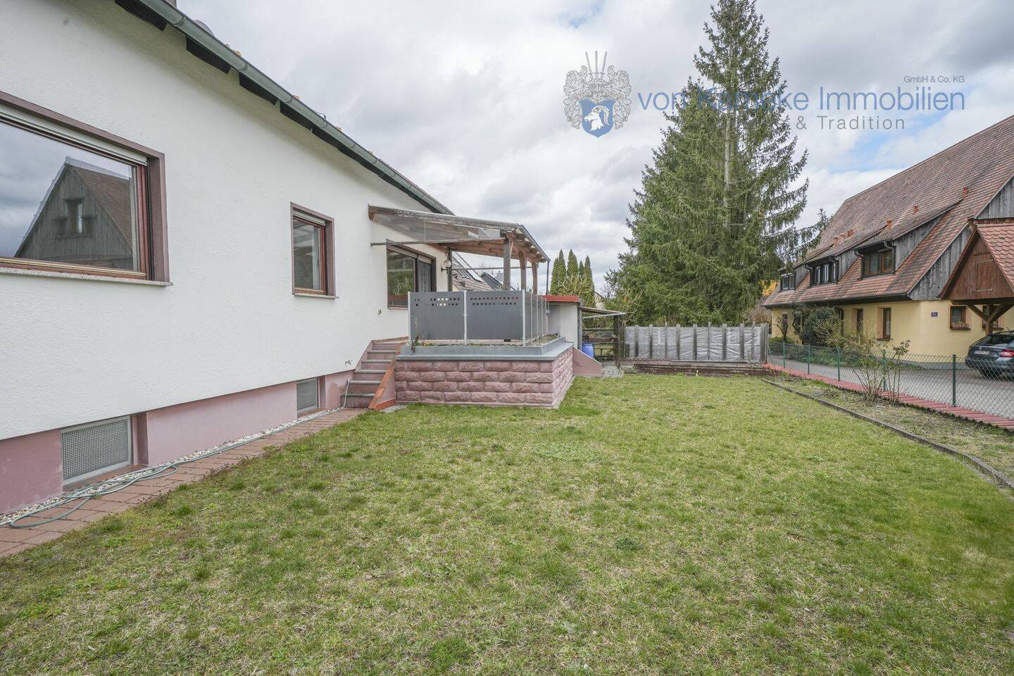 Mehrfamilienhaus zum Kauf – pohled 3