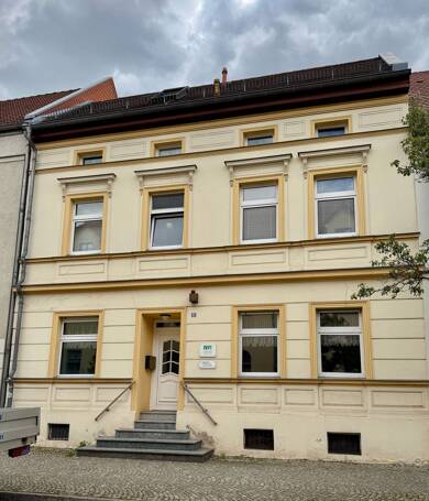 Haus zum Kauf 165.000 € 11 Zimmer 177 m² 102 m² Grundstück Zerbst Zerbst/Anhalt 39261