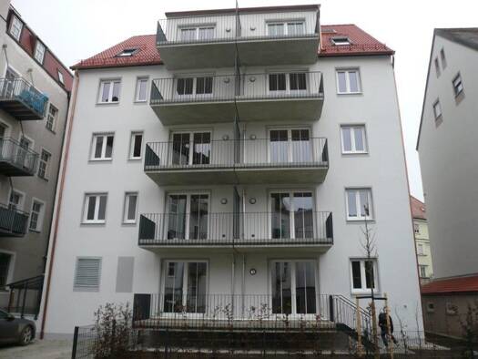 Wohnung zur Miete 1.250 € 3 Zimmer 84,9 m² Geschoss 1/4 frei ab sofort Seligenthaler Straße Nikola Landshut 84034