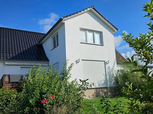 Doppelhaushälfte zur Miete 1.150 € 7 Zimmer 165 m² 630 m² Grundstück frei ab 01.12.2026 Groß Grabow Krakow am See 18292