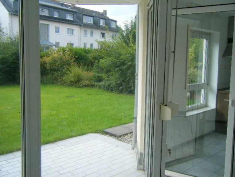 Terrassenwohnung zur Miete 800 € 2 Zimmer 65 m²<br/>Wohnfläche ab sofort<br/>Verfügbarkeit Unterortstr. 30 Eschborn Eschborn 65760