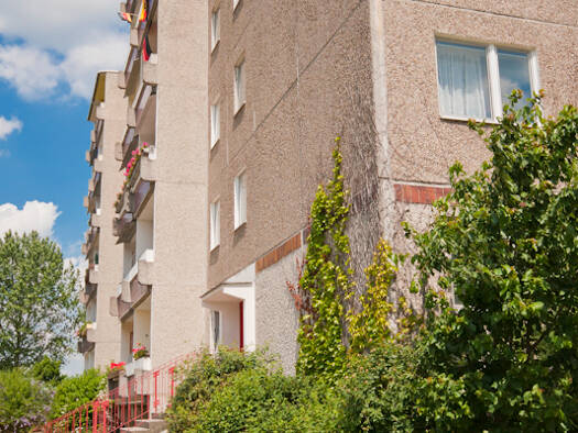 Wohnung zur Miete 265 € 3 Zimmer 69,4 m² 3. Geschoss frei ab sofort Thierbacher Straße 8 Kitzscher 04567