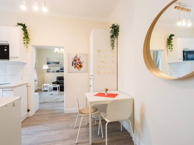 Wohnung zur Miete 699 € 1,5 Zimmer 31 m² 1. Geschoss frei ab 01.09.2026 Kapellenstraße 43 Aachen 52066