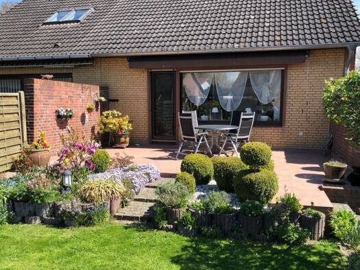 Doppelhaushälfte zum Kauf 279.000 € 3 Zimmer 80 m² 400 m² Grundstück Lenste Grömitz 23743