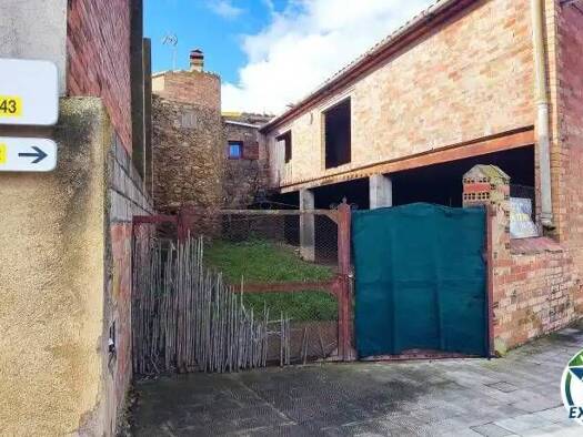 Chalet zum Kauf 225.000 € 1 Zimmer 187 m² Carrer Castello 5, 5 Peralada 17492
