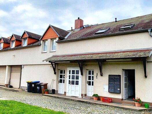 Haus zum Kauf 349.990 € 1 Zimmer 200 m² 986 m² Grundstück Freital 01705