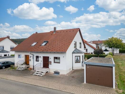 Doppelhaushälfte zum Kauf 399.000 € 4 Zimmer 114,3 m² 299 m² Grundstück Tuttlingen Tuttlingen 78532