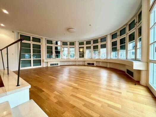 Haus zum Kauf 2.300.000 € 7 Zimmer 600 m² Zagreb