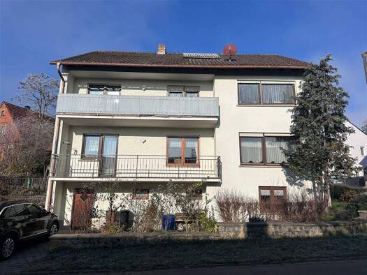 Mehrfamilienhaus zum Kauf als Kapitalanlage geeignet 285.000 € 8 Zimmer 189 m² 351 m² Grundstück Herrnberchtheim Ippesheim 97258