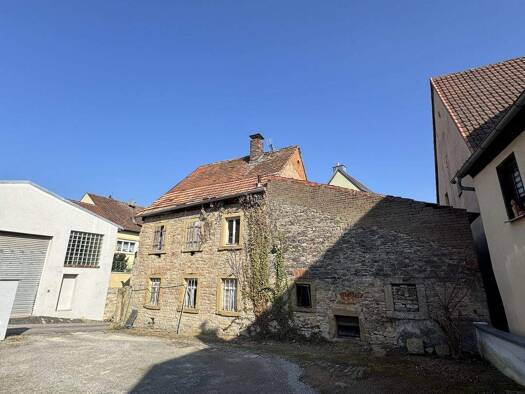 Einfamilienhaus zum Kauf provisionsfrei 125.000 € 6 Zimmer 248 m² 181 m² Grundstück Schernau Dettelbach 97337