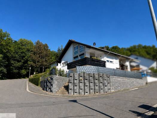 Reihenendhaus zum Kauf 295.000 € 4 Zimmer 120 m² 265 m² Grundstück Waldbreitbach Waldbreitbach 56588