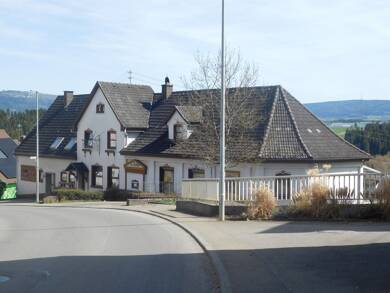Mehrfamilienhaus zum Kauf 520.000 € 20 Zimmer 686,9 m² 1.189 m² Grundstück frei ab 01.06.2026 Aixheim Aldingen 78554