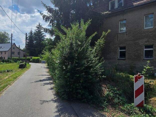 Mehrfamilienhaus zum Kauf 43.900 € 10 Zimmer 240 m² 1.175 m² Grundstück frei ab sofort Roitzschwiese 17 Roitzschen Klipphausen 01665
