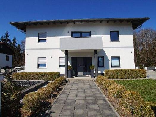 Einfamilienhaus zum Kauf 850.000 € 7 Zimmer 261,1 m² 1.215 m² Grundstück Haselbach 94354