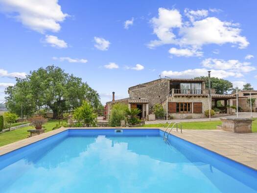 Landhaus zum Kauf 1.050.000 € 6 Zimmer 270 m² 8.042 m² Grundstück Petra 07520