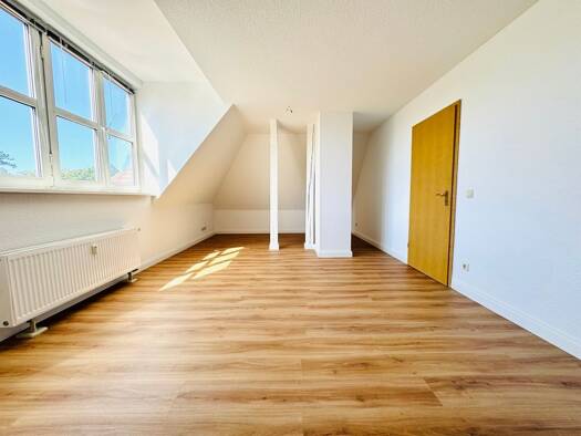 Wohnung zur Miete 349 € 2 Zimmer 65,2 m² Klughardtstraße 7 Innenstadt Dessau-Roßlau 06842