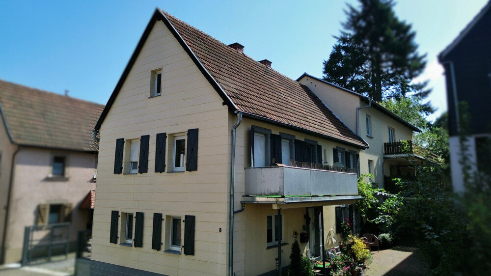 Mehrfamilienhaus zum Kauf 260.000 € 10 Zimmer 243 m²<br/>Wohnfläche 630 m²<br/>Grundstück Hauenstein 76846