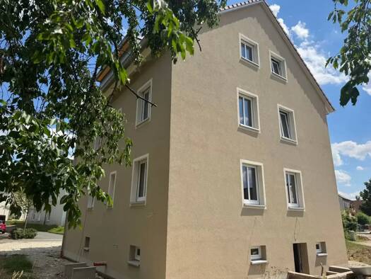 Wohnung zur Miete 1.000 € 3 Zimmer 84 m² 3 Geschosse frei ab 01.09.2026 Burgebrach 96138