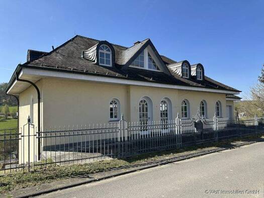 Einfamilienhaus zum Kauf 540.000 € 7 Zimmer 232 m² 1.488 m² Grundstück Fürfurt Weinbach / Fürfurt 35796