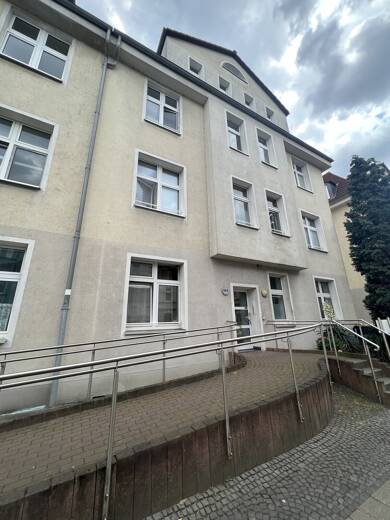 Wohnung zur Miete nur mit Wohnberechtigungsschein 413 € 2,5 Zimmer 66,6 m² 1. Geschoss frei ab 01.08.2025 Steeler Straße 494 Steele Essen 45276