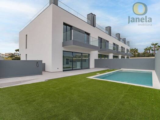 Haus zum Kauf 1.050.000 € 227 m² 280 m² Grundstück Montenegro 8005