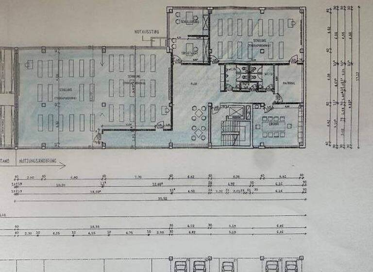 Büro zur Miete 1.600 € 12 Zimmer 158 m² Bürofläche Industriegebiet Landshut 84028