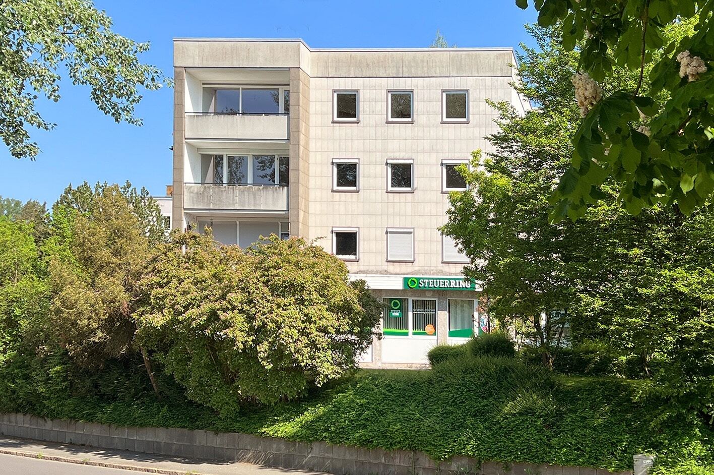 Studio zum Kauf 99.000 € 1 Zimmer 36 m²<br/>Wohnfläche 1.<br/>Geschoss Innenstadt Coburg 96450