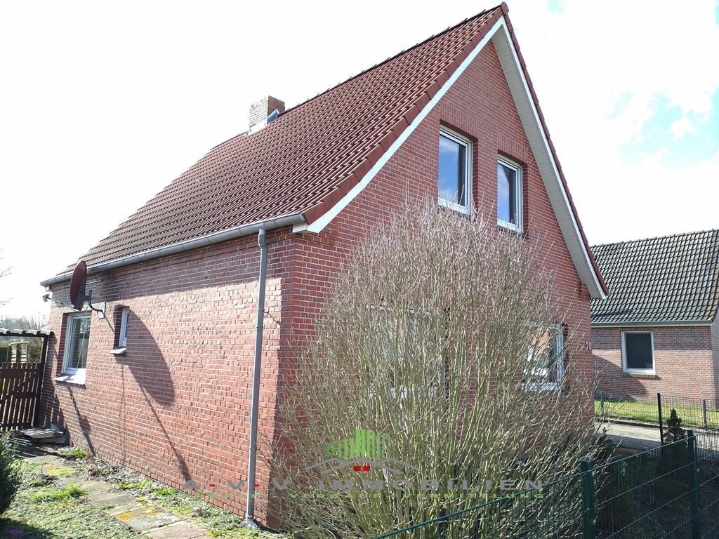 Haus zum Kauf 189.000 € 4 Zimmer 103 m²<br/>Wohnfläche 835 m²<br/>Grundstück Bunde Bunde , Ostfriesl 26831